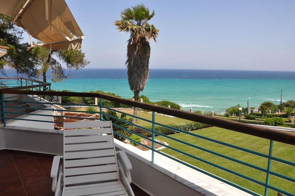 Yades Elegant 2 Minutes Away From The Case de vacanță *