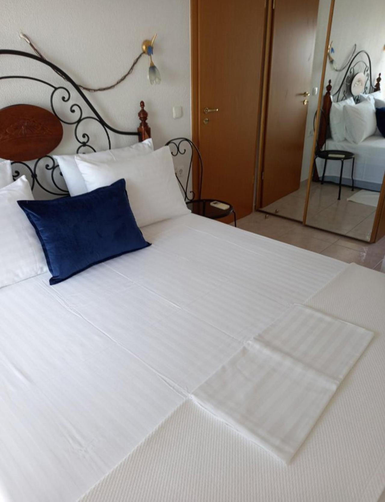 Case de vacanță Yades Elegant 2 Minutes Away From The Kallithea (Chalkidiki)