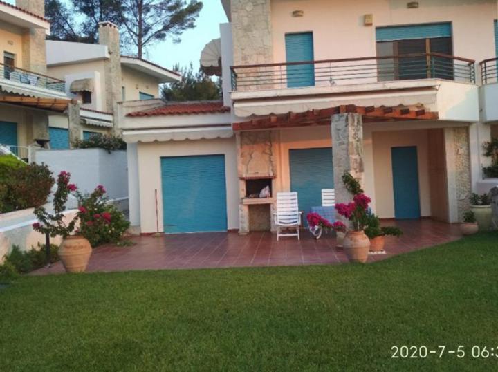 Case de vacanță Yades Elegant 2 Minutes Away From The *